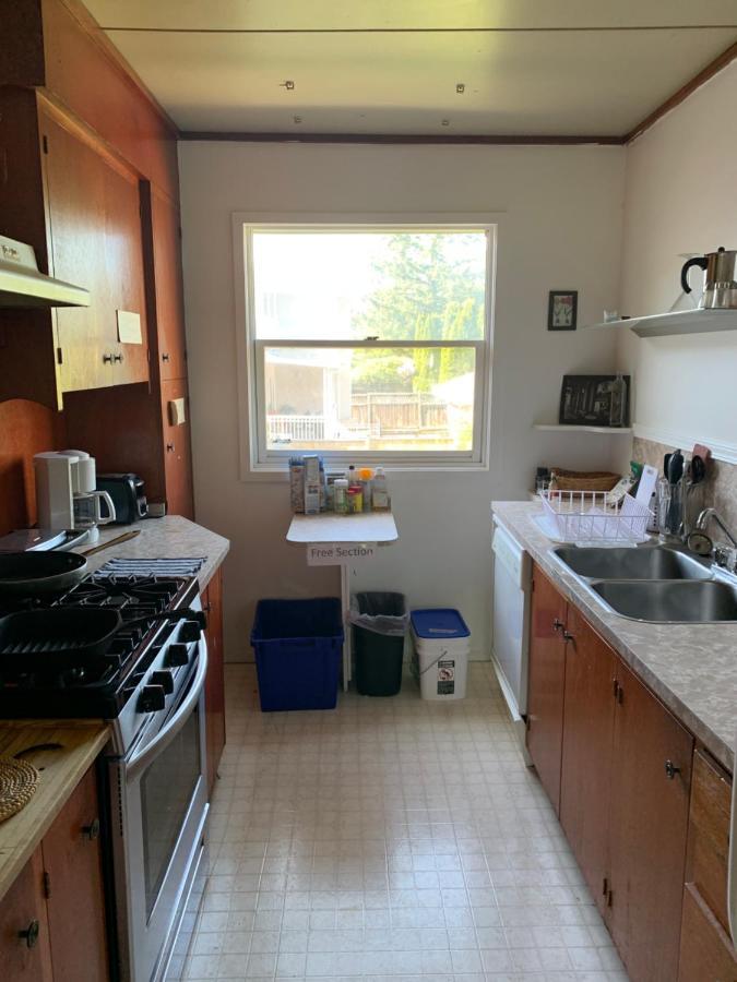 Vancouver Backpacker House - 10 Min Walk To Metrotown Skytrain Station بورنبي المظهر الخارجي الصورة
